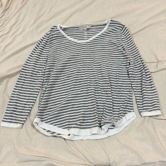 LOFT Lightweight Striped Sweater • Gray & White • Size XS • EUC - Picture 1 of 2